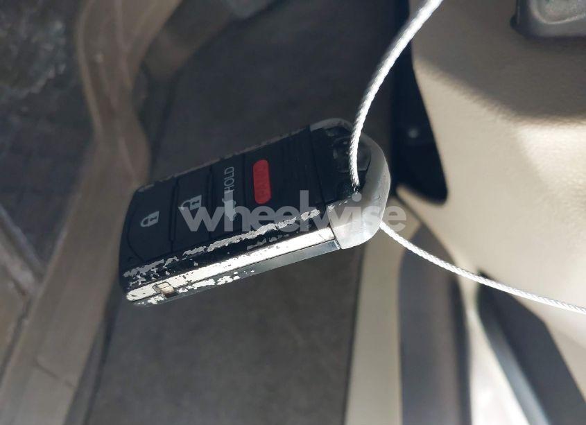 Photo 11 of 2015 Acura Rdx (VIN 5J8TB3H58FL005142)