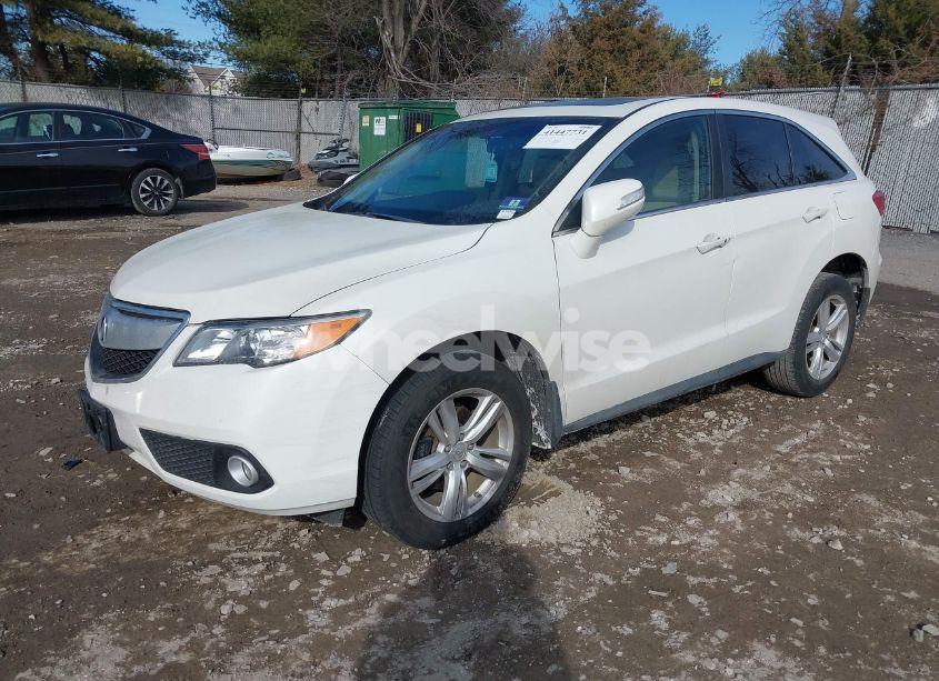 Photo 2 of 2015 Acura Rdx (VIN 5J8TB3H58FL005142)