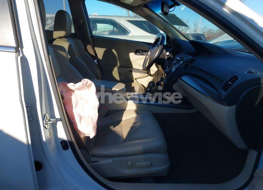 Photo 5 of 2014 Acura Rdx (VIN 5J8TB3H59EL006847)