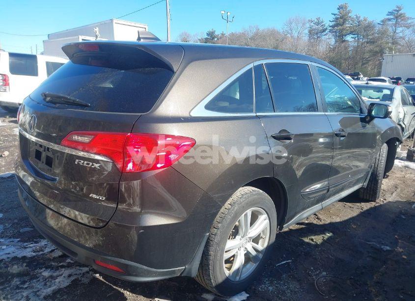 Photo 4 of 2014 Acura Rdx (VIN 5J8TB4H31EL024733)
