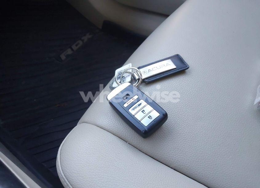 Photo 11 of 2017 Acura Rdx ACURAWATCH PLUS PACKAGE (VIN 5J8TB4H35HL032404)