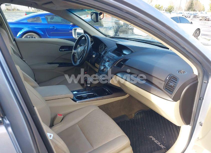 Photo 5 of 2014 Acura Rdx (VIN 5J8TB4H38EL000140)