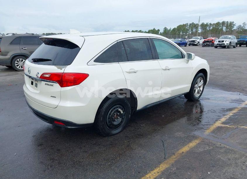 Photo 4 of 2015 Acura Rdx (VIN 5J8TB4H39FL017367)