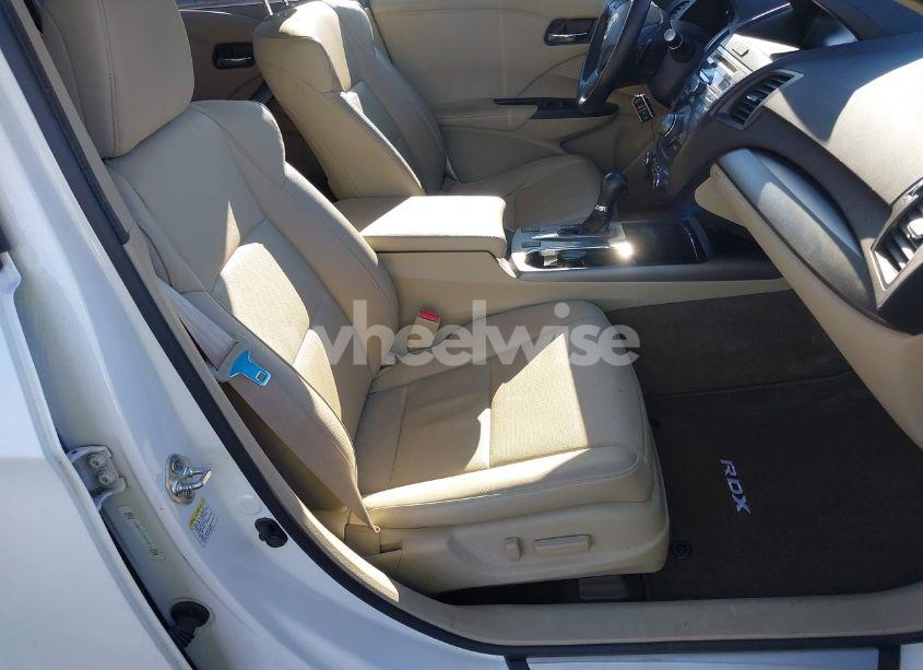 Photo 5 of 2014 Acura Rdx (VIN 5J8TB4H53EL003206)