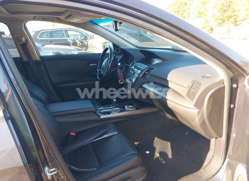 Photo 5 of 2015 Acura Rdx (VIN 5J8TB4H57FL006661)