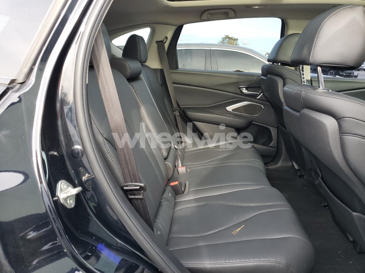 Photo 10 of 2019 ACURA RDX (VIN 5J8TC1H31KL024304)