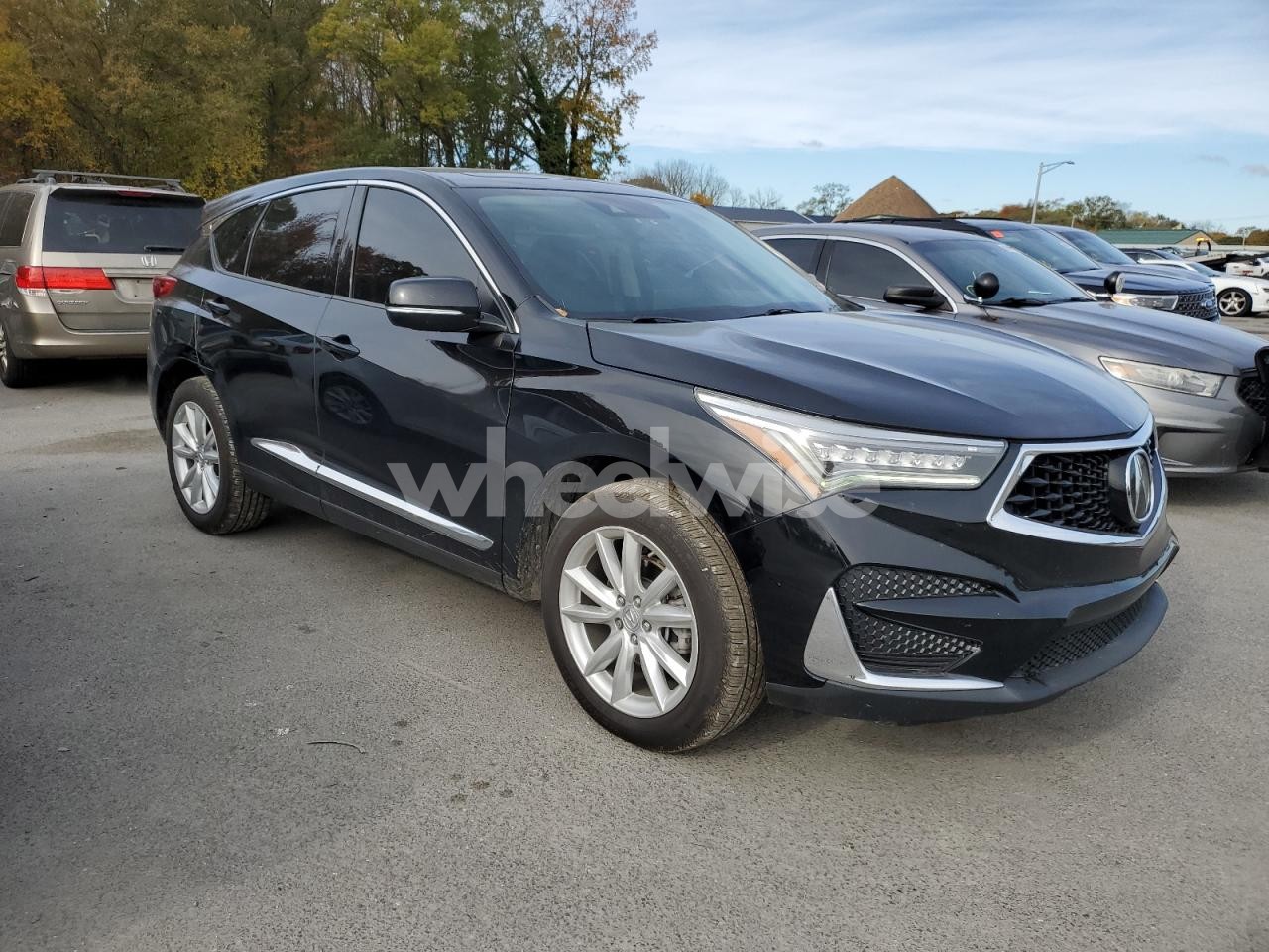 Photo 4 of 2019 ACURA RDX (VIN 5J8TC1H31KL024304)
