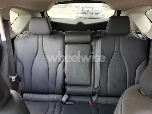 Photo 7 of 2019 ACURA RDX (VIN 5J8TC1H38KL000422)