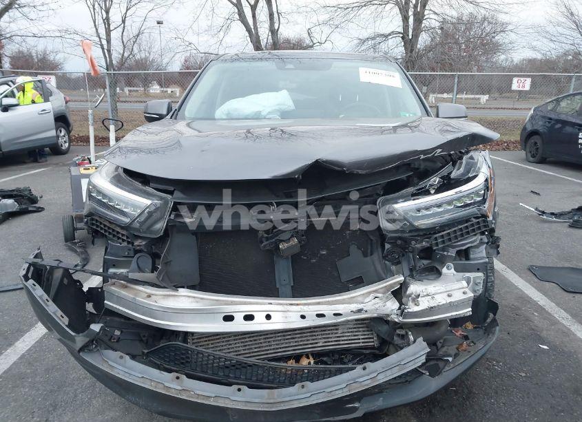 Photo 13 of 2019 Acura Rdx STANDARD (VIN 5J8TC2H32KL010112)