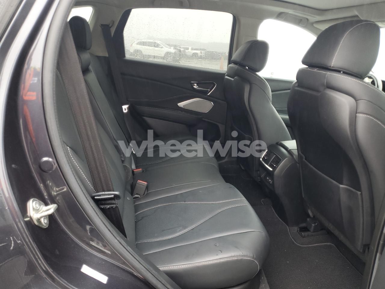 Photo 10 of 2020 ACURA RDX TECHNOLOGY (VIN 5J8TC2H50LL023881)