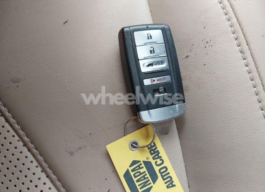 Photo 11 of 2019 Acura Rdx TECHNOLOGY PACKAGE (VIN 5J8TC2H52KL030992)