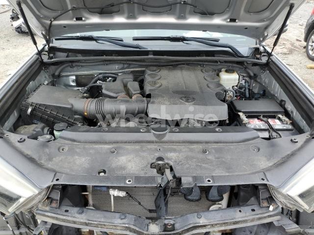 Photo 3 of 2014 TOYOTA 4RUNNER SR5 N/A (VIN 5J8TC2H54LL004573)