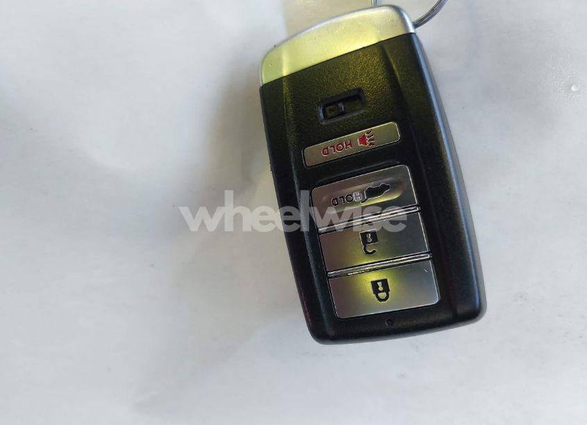 Photo 11 of 2019 Acura Rdx ADVANCE PACKAGE (VIN 5J8TC2H73KL014611)