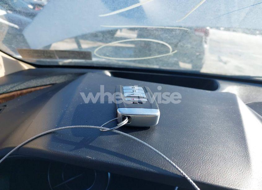 Photo 11 of 2019 Acura Rdx ADVANCE PACKAGE (VIN 5J8TC2H73KL017993)