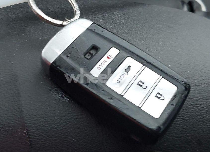 Photo 11 of 2019 Acura Mdx STANDARD (VIN 5J8YD3H34KL008922)