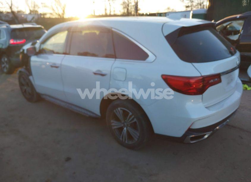 Photo 3 of 2018 Acura Mdx (VIN 5J8YD4H32JL018885)