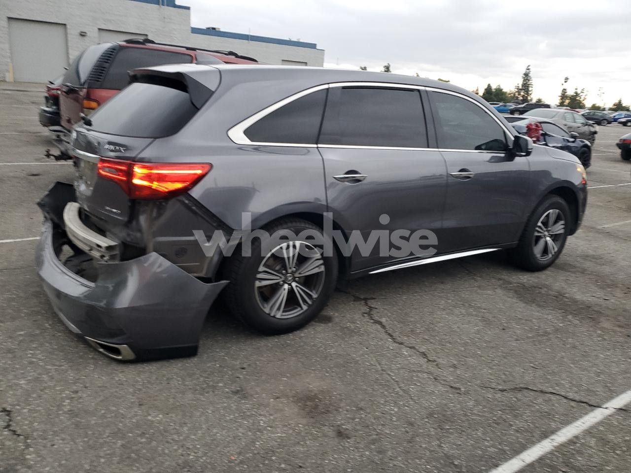 Photo 3 of 2018 ACURA MDX (VIN 5J8YD4H3XJL013966)