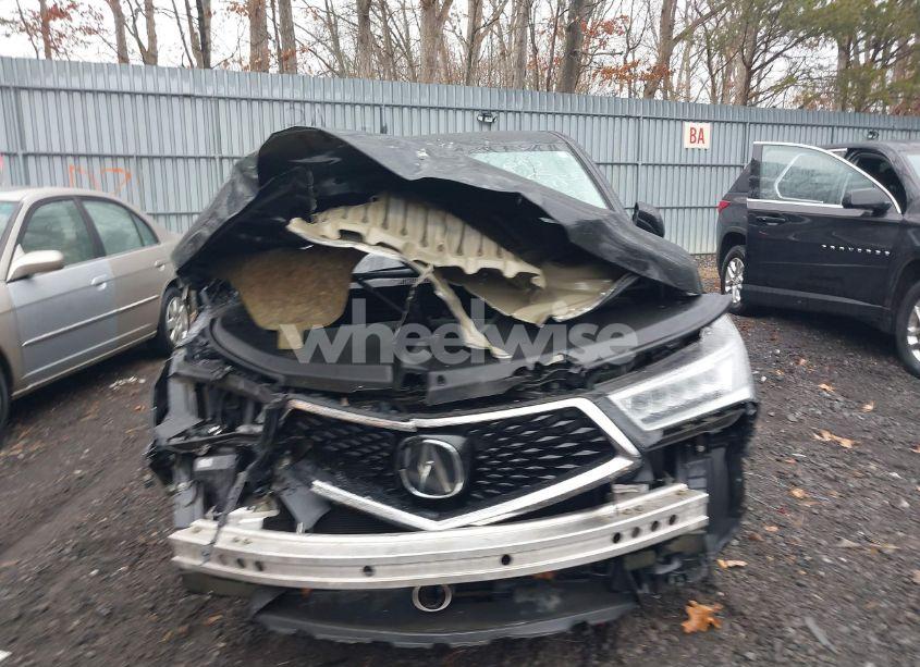 Photo 12 of 2019 Acura Mdx TECH PKG (VIN 5J8YD4H59KL020572)