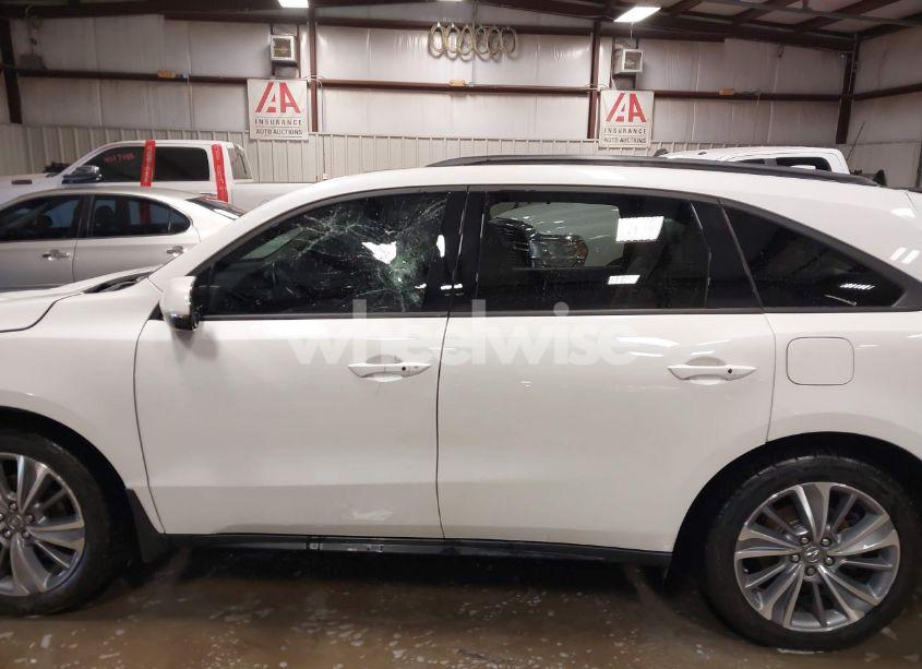 Photo 14 of 2018 Acura Mdx TECHNOLOGY ENTERTAINMENT PKGS (VIN 5J8YD4H70JL009041)