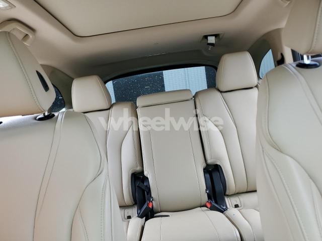Photo 9 of 2022 ACURA MDX N/A (VIN 5J8YD9H36NL002627)