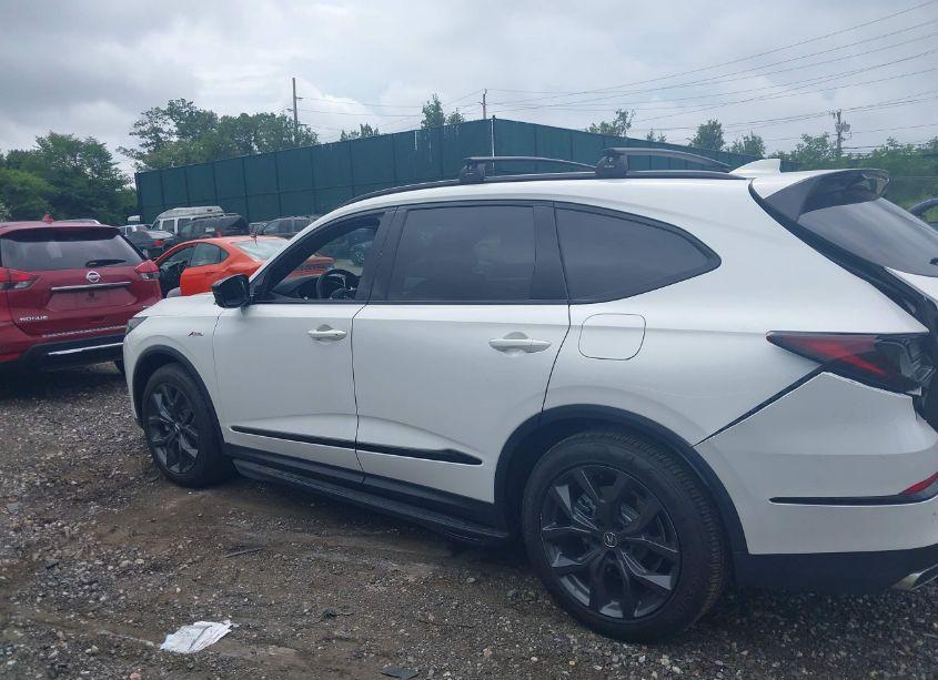Photo 14 of 2022 Acura Mdx A-SPEC PACKAGE (VIN 5J8YE1H09NL051776)