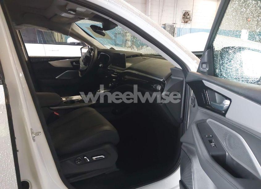 Photo 5 of 2025 Acura Mdx STANDARD (VIN 5J8YE1H32SL010010)