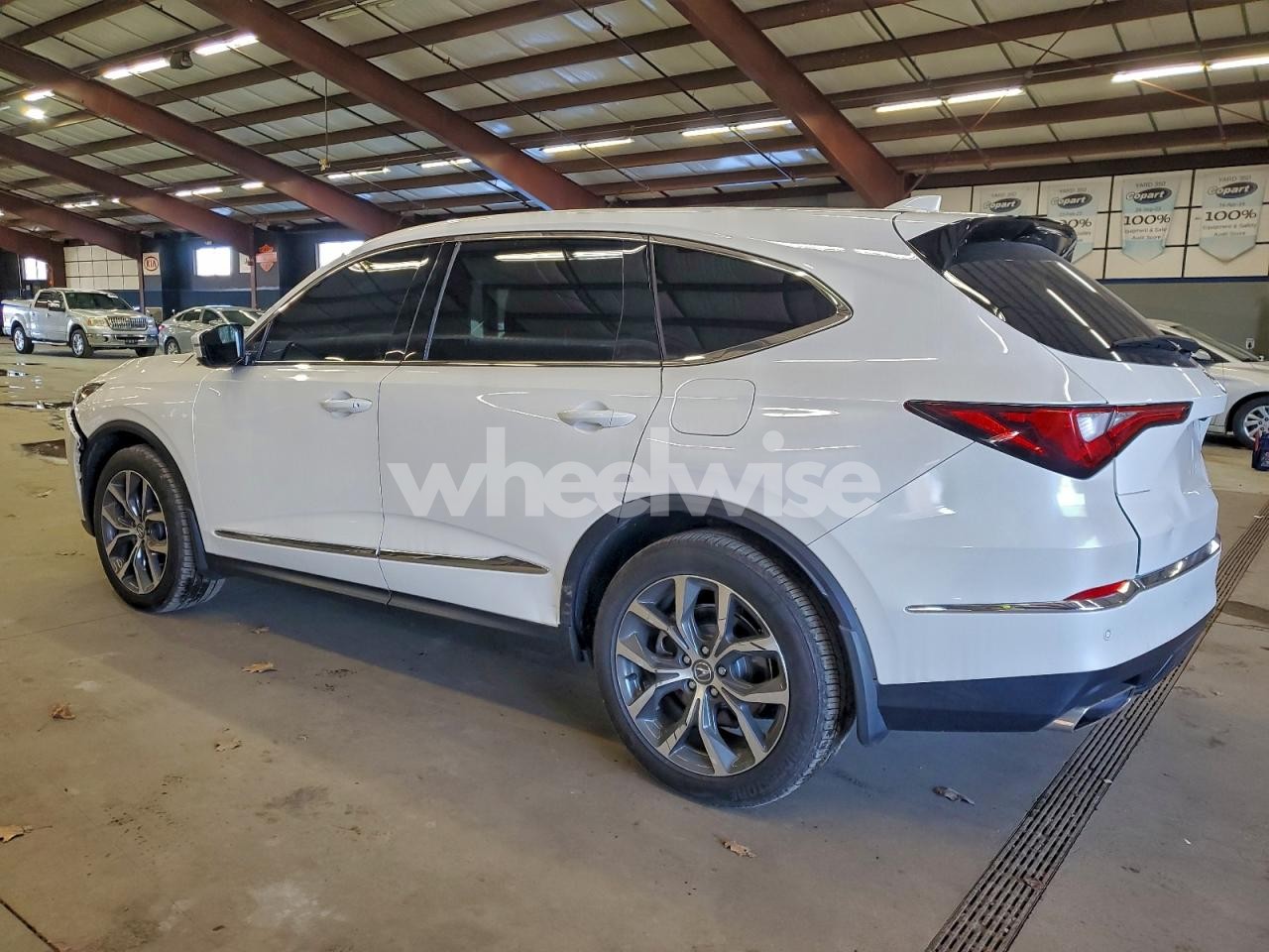 Photo 2 of 2024 ACURA MDX TECHNOLOGY (VIN 5J8YE1H47RL031874)