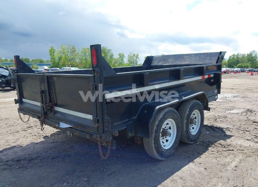 Photo 4 of 2018 Suretrac Trailer N/A (VIN 5JW1D1227J4242768)
