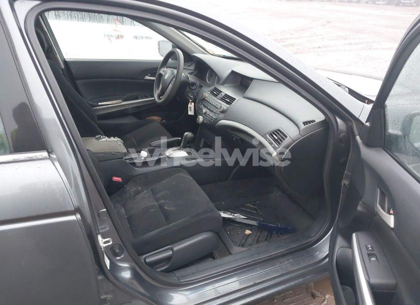 Photo 5 of 2009 Honda Accord 3.5 EX (VIN 5KBCP36719B002242)