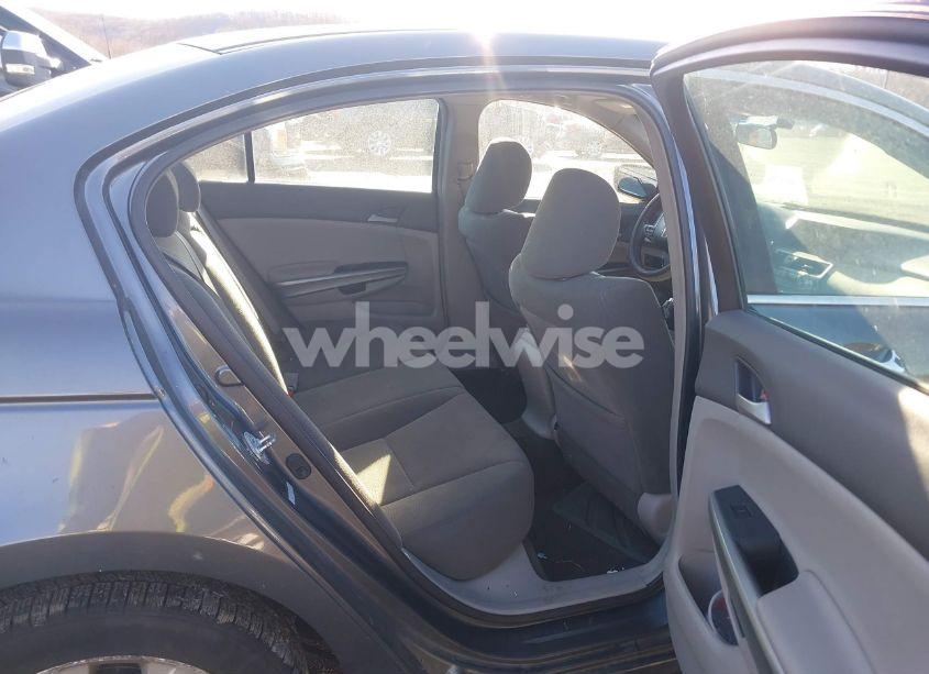 Photo 8 of 2009 Honda Accord 3.5 EX (VIN 5KBCP36729B502328)