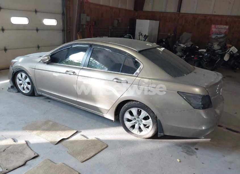 Photo 3 of 2009 Honda Accord 3.5 EX-L (VIN 5KBCP36849B502484)