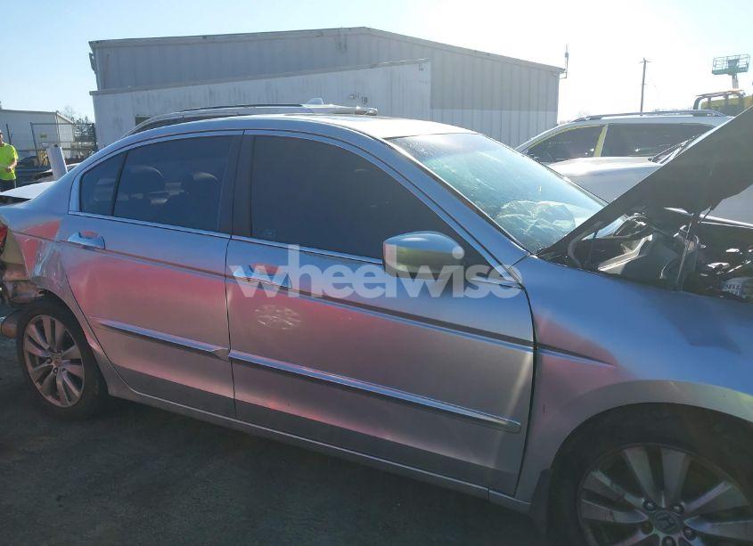 Photo 14 of 2009 Honda Accord 3.5 EX-L (VIN 5KBCP368X9B501176)