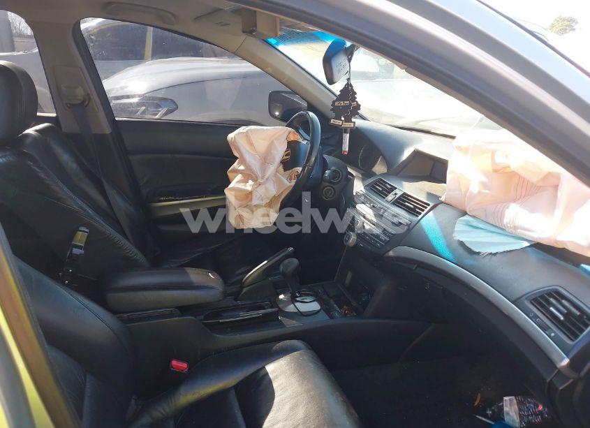 Photo 5 of 2009 Honda Accord 3.5 EX-L (VIN 5KBCP368X9B501176)