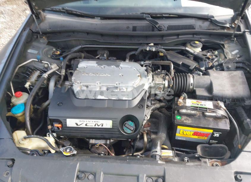 Photo 10 of 2010 Honda Accord 3.5 EX-L (VIN 5KBCP3F80AB008210)