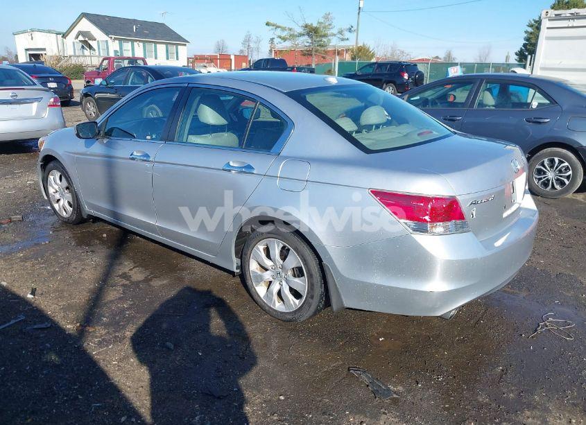 Photo 3 of 2010 Honda Accord 3.5 EX-L (VIN 5KBCP3F80AB008627)