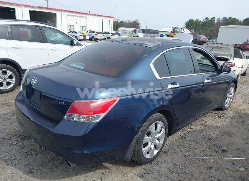 Photo 4 of 2010 Honda Accord 3.5 EX-L (VIN 5KBCP3F80AB017280)