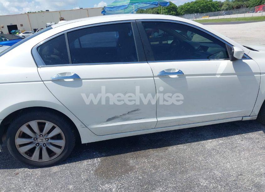 Photo 6 of 2011 Honda Accord 3.5 EX-L (VIN 5KBCP3F80BB002022)