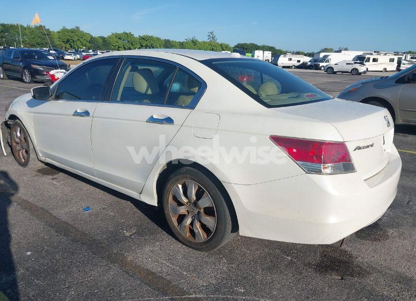 Photo 3 of 2010 Honda Accord 3.5 EX-L (VIN 5KBCP3F81AB016557)