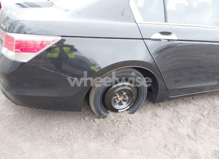 Photo 6 of 2011 Honda Accord 3.5 EX-L (VIN 5KBCP3F82BB001714)