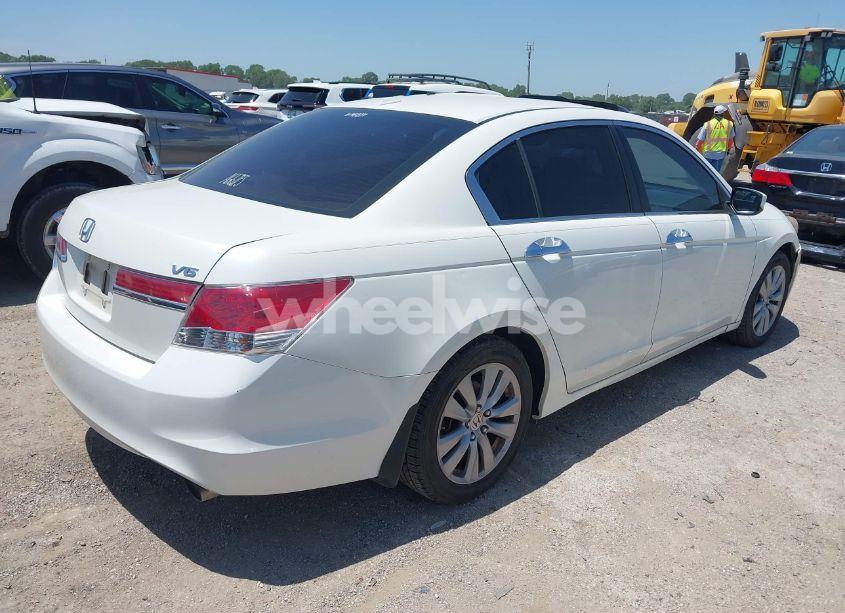 Photo 4 of 2011 Honda Accord 3.5 EX-L (VIN 5KBCP3F84BB002945)
