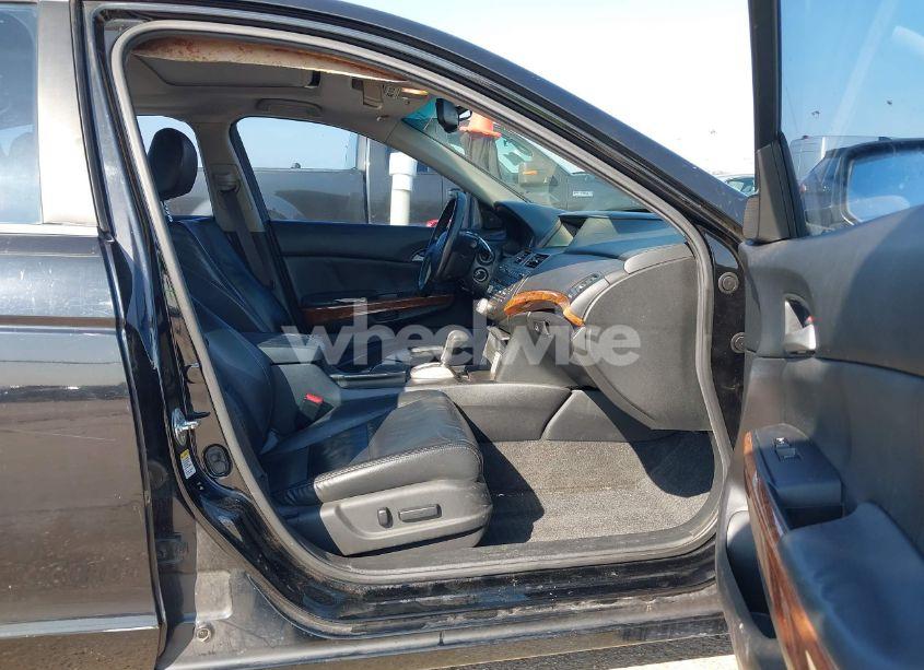 Photo 5 of 2011 Honda Accord 3.5 EX-L (VIN 5KBCP3F84BB003576)