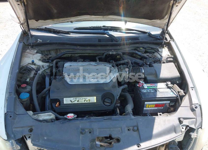 Photo 10 of 2010 Honda Accord 3.5 EX-L (VIN 5KBCP3F85AB013189)