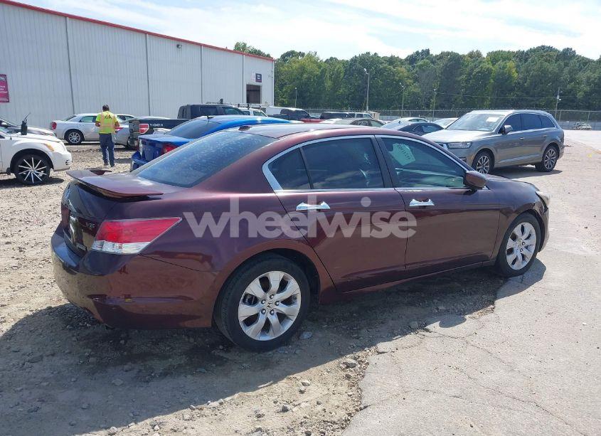 Photo 4 of 2010 Honda Accord 3.5 EX-L (VIN 5KBCP3F86AB013332)