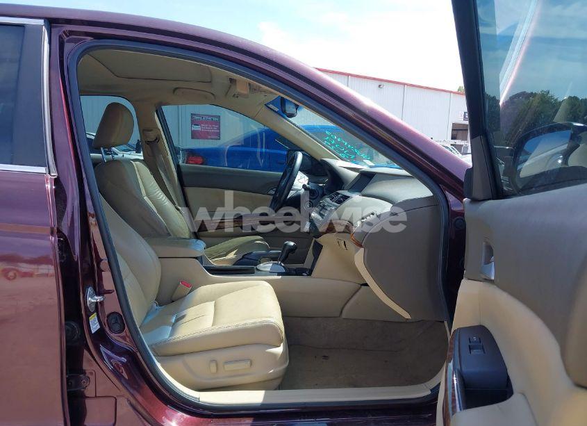 Photo 5 of 2010 Honda Accord 3.5 EX-L (VIN 5KBCP3F86AB013332)