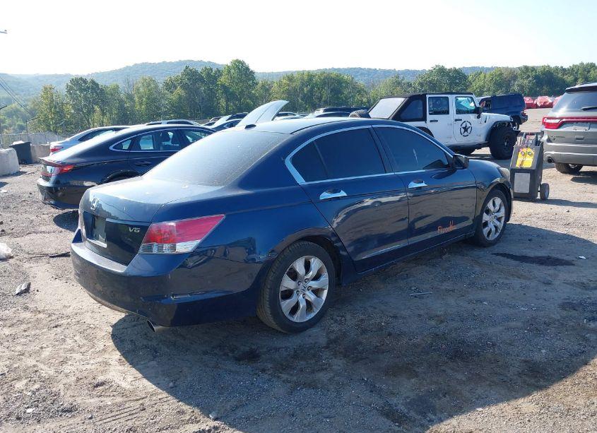 Photo 4 of 2010 Honda Accord 3.5 EX-L (VIN 5KBCP3F86AB017610)