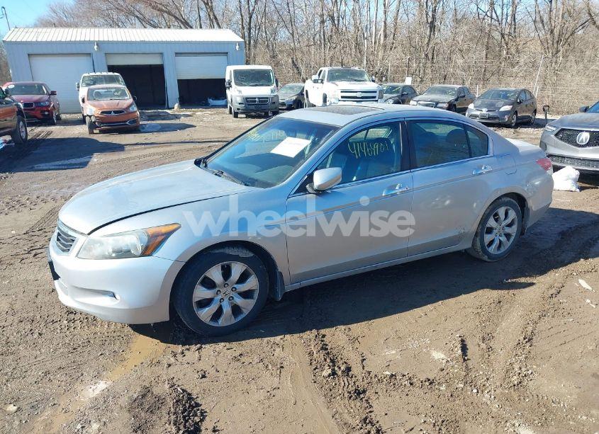 Photo 2 of 2010 Honda Accord 3.5 EX-L (VIN 5KBCP3F87AB004820)