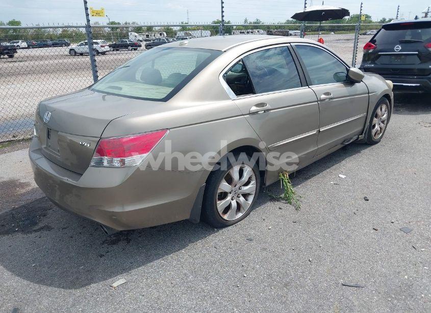 Photo 4 of 2010 Honda Accord 3.5 EX-L (VIN 5KBCP3F88AB001215)