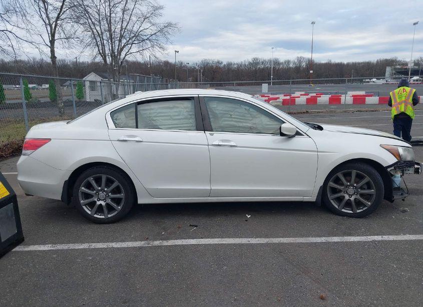 Photo 14 of 2010 Honda Accord 3.5 EX-L (VIN 5KBCP3F88AB001778)