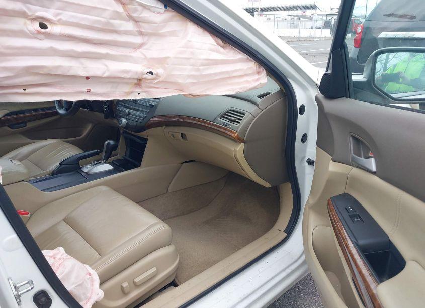 Photo 5 of 2010 Honda Accord 3.5 EX-L (VIN 5KBCP3F88AB001778)