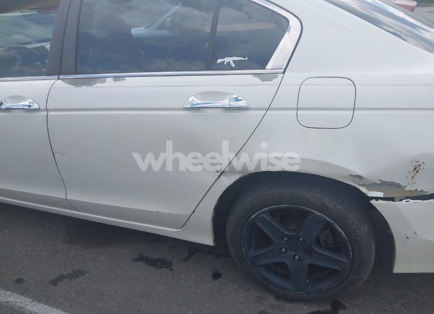 Photo 12 of 2010 Honda Accord 3.5 EX-L (VIN 5KBCP3F89AB005841)